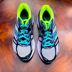 Saucony Guide 9 Everun Women's Running Shoes Gray Black